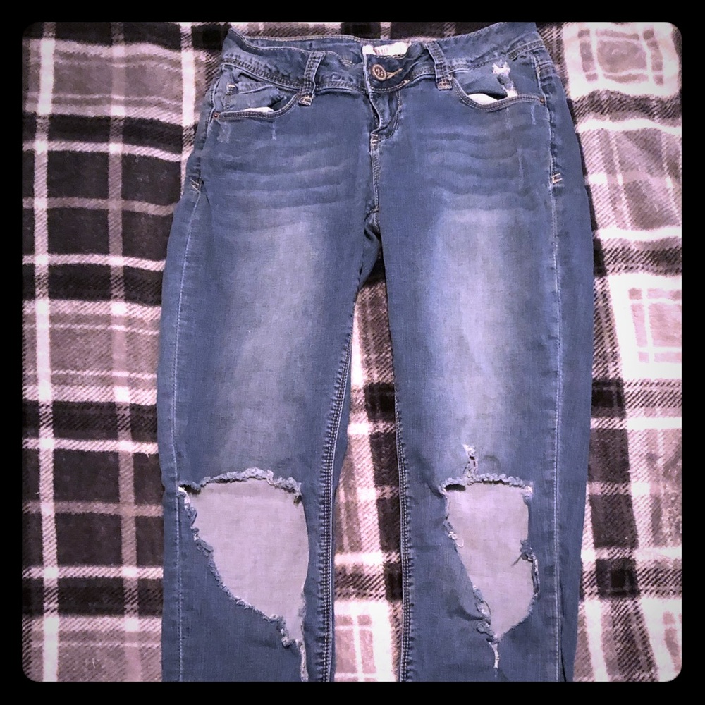 Ripped / Distressed Skinny Jeans Open Knee
